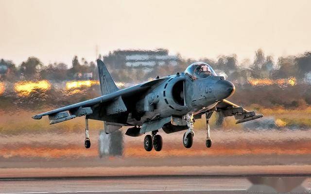 英国军事航空最后的辉煌tsr2攻击机被美国低价策略扼杀