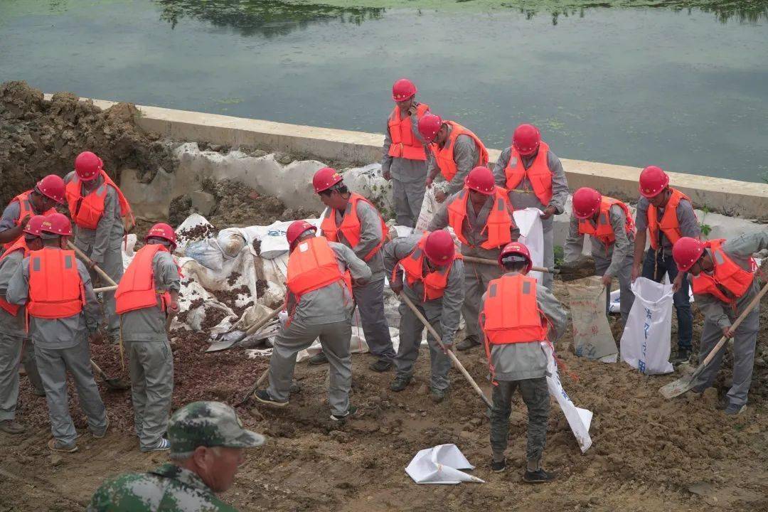 地市直击现场诸暨上映了一部防汛应急演练大片