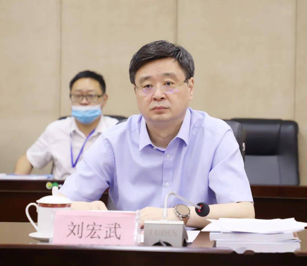 促进局党组书记,局长,自治区经济技术协作办公室主任杨春庭6月3日上午