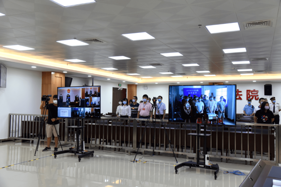 江门这位"黑老大"当庭落泪:"出来行,迟早要还!