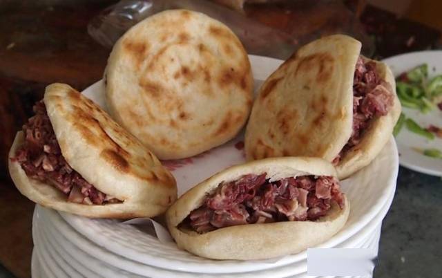 吃过许多美食最爱还是咱任丘的罗圈烧饼