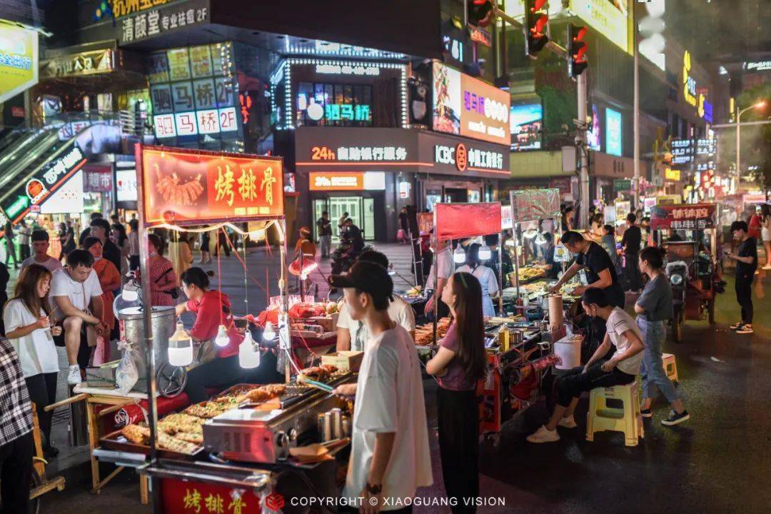 《岳阳摆摊地点》新鲜出炉!你要转行摆地摊吗?_夜市