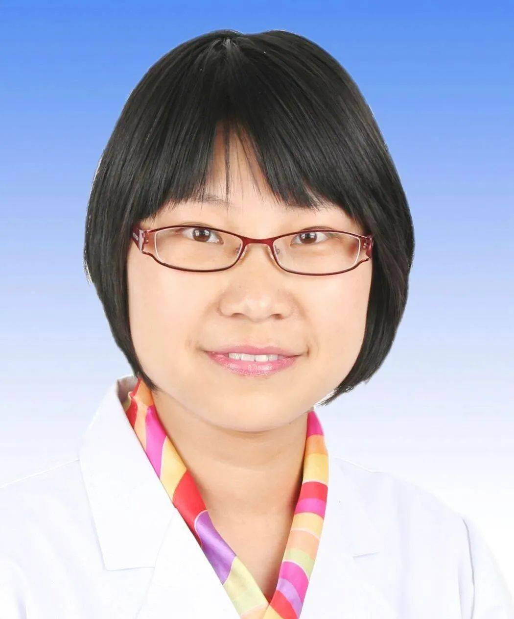 6月14日杨玉娥(青岛市口腔医院儿童口腔科主任)专家介绍:杨玉娥,青岛