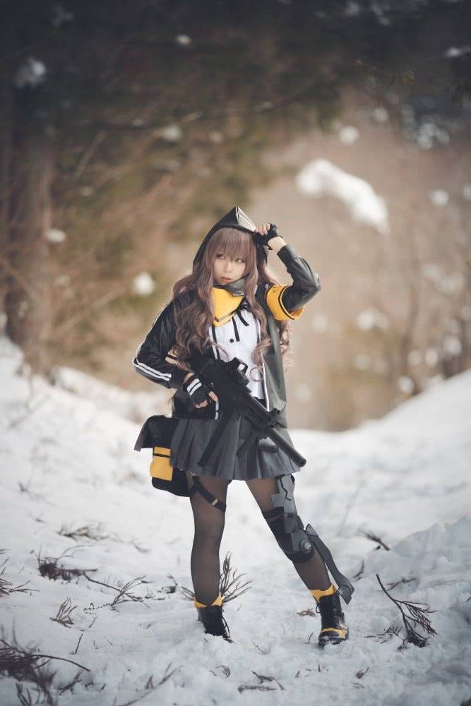 数字天空发行的战术策略养成类游戏《少女前线》(英:girls frontline