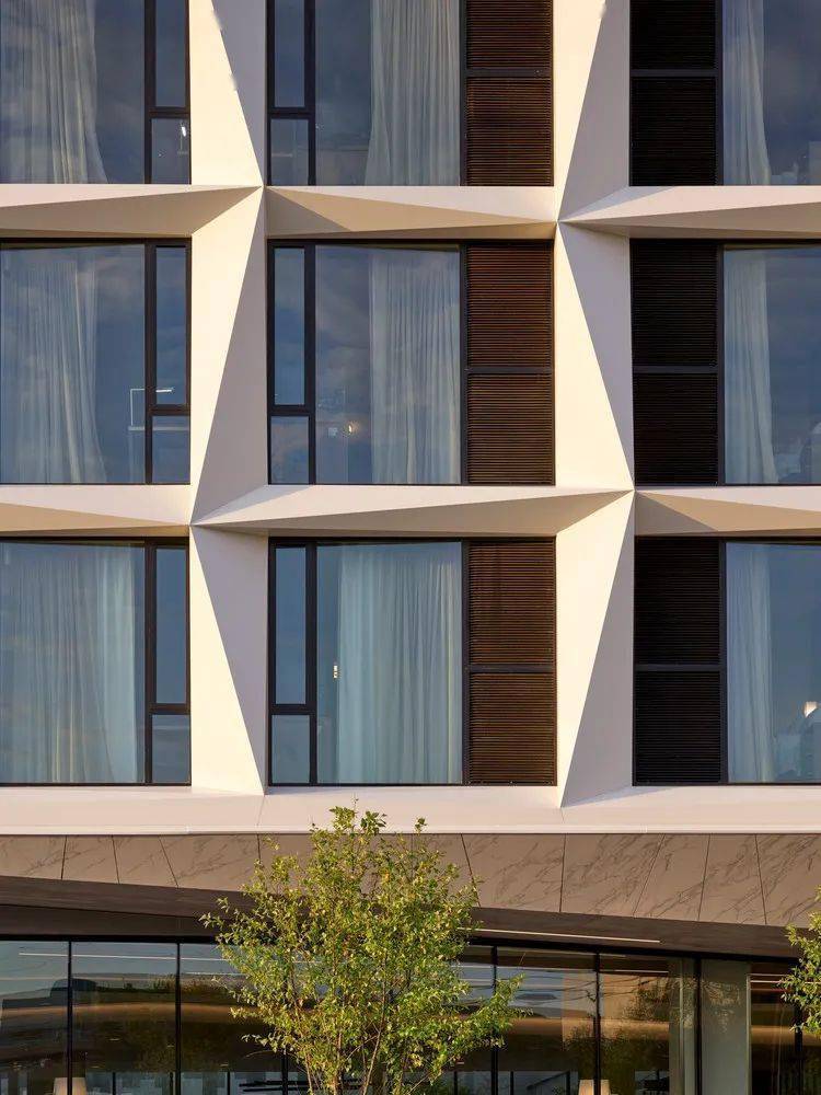 建筑立面开窗48例你喜欢吗