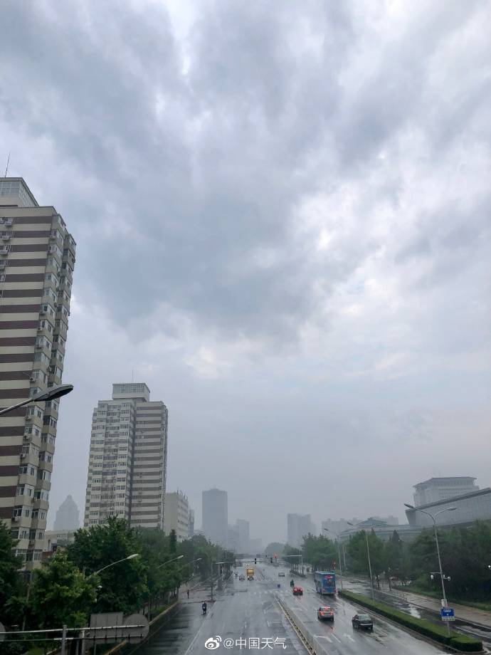 北京今天早高峰有雷阵雨午后35高温将再度来袭