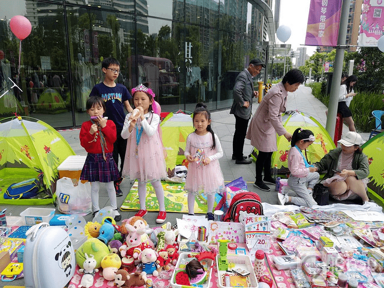 小摊主征集令儿童创意集市本周末萌趣登场