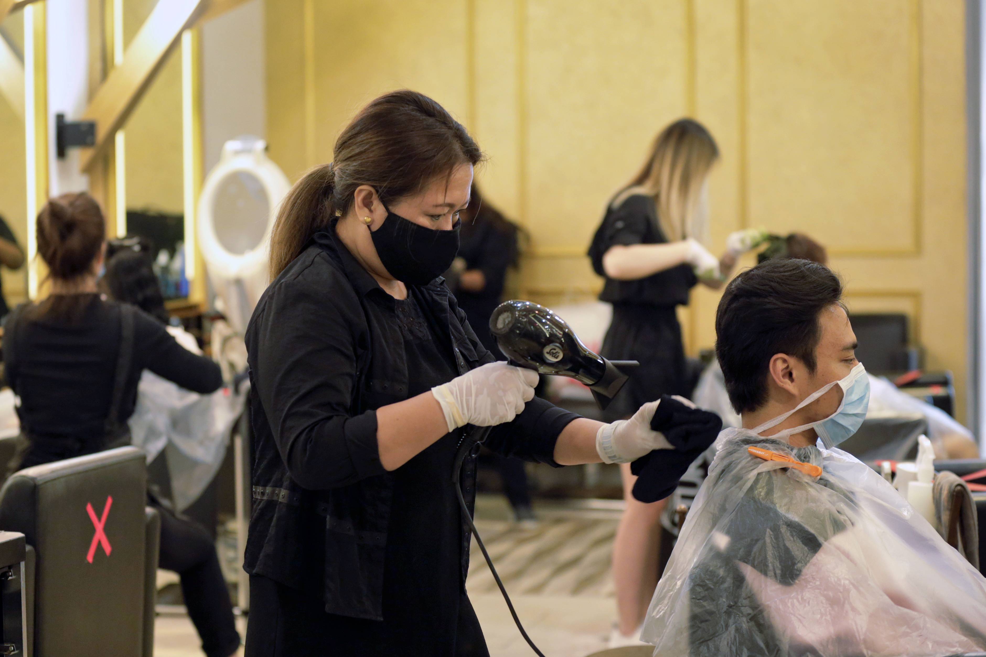 马来西亚:理发店复工