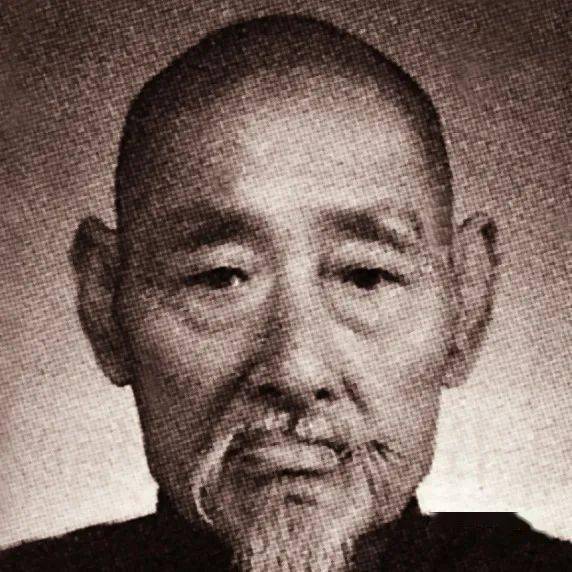 原名纯芝,字渭青,号兰亭,后改名璜,字濒生,号白石,白石山翁,老萍,饿叟