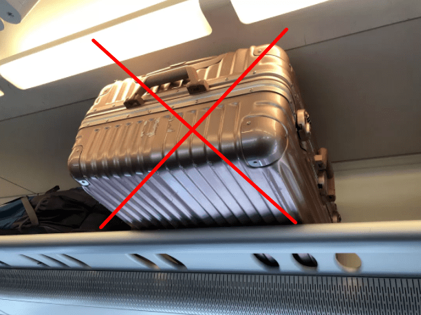 高铁车厢行李架分布图图片