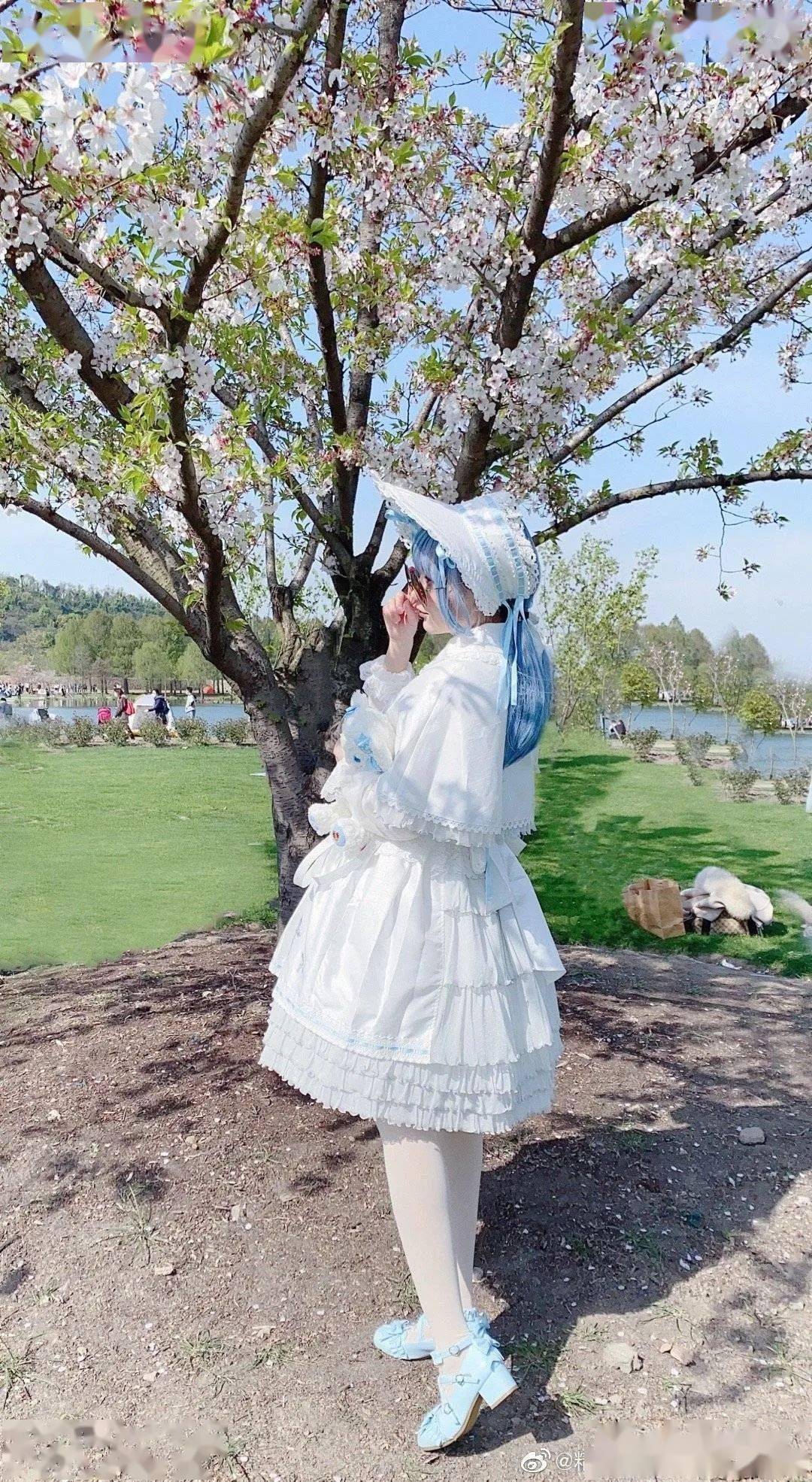 39岁的我,离婚后开始穿lolita了.