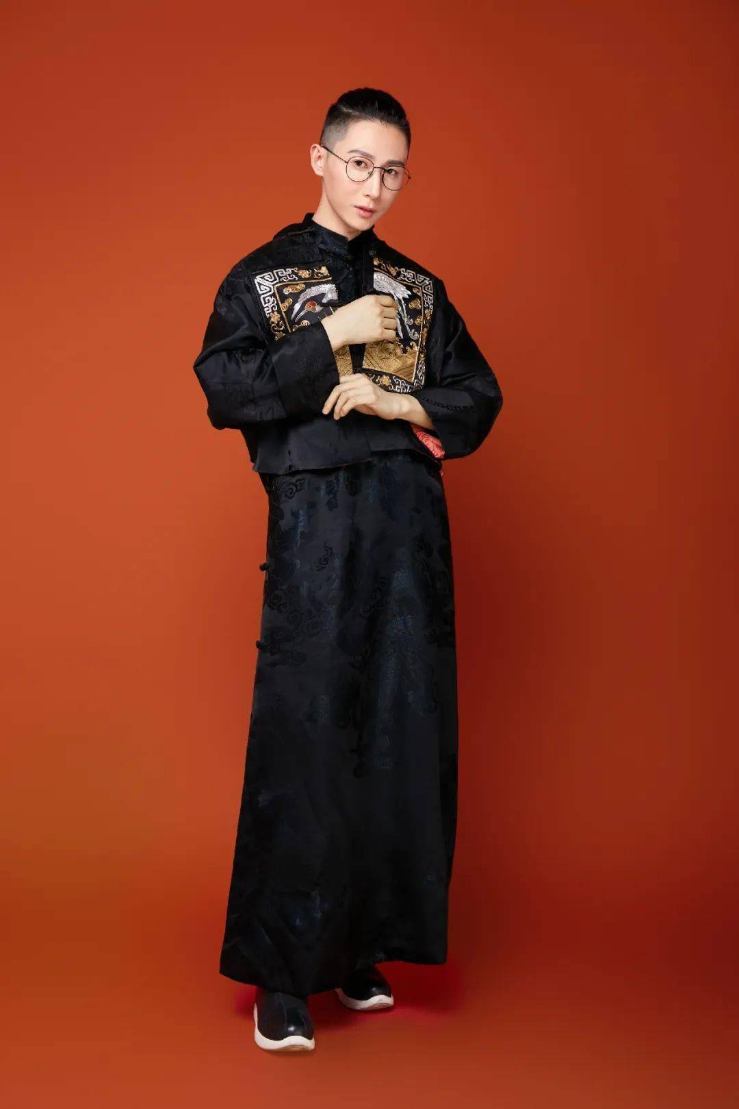 最强时尚导师天团,尽在胡社光时尚娘子军首届国际时装周