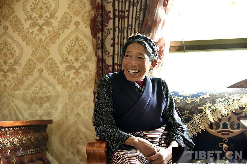 在西藏自治区山南市加查县,一提起安绕镇热果村的村民次仁巴宗,知道她