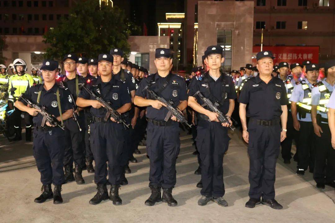 派派陸豐上千警力大行動威武霸氣