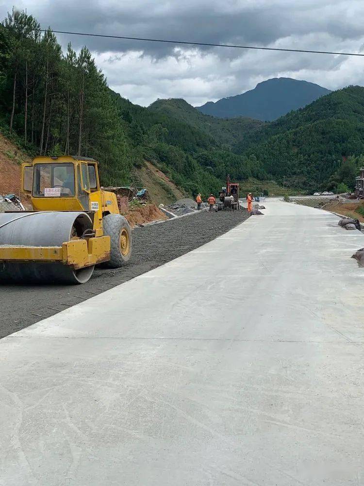 国道纵五线梅山德州至均溪溪柏林段一周进展情况