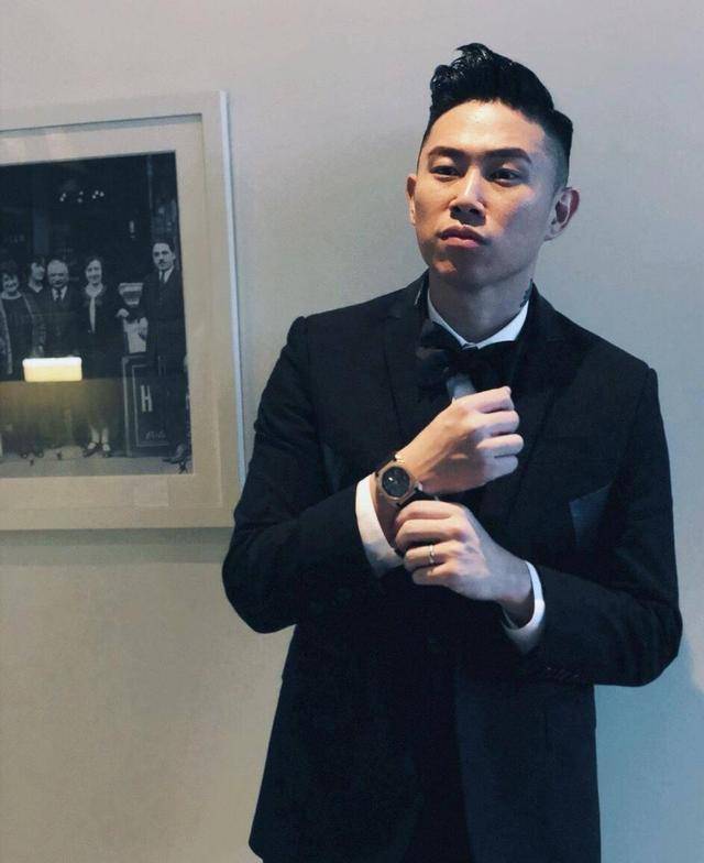 之后欧阳靖选择了在上位时间推出tvb,毅然决定回到美国回到太太身边