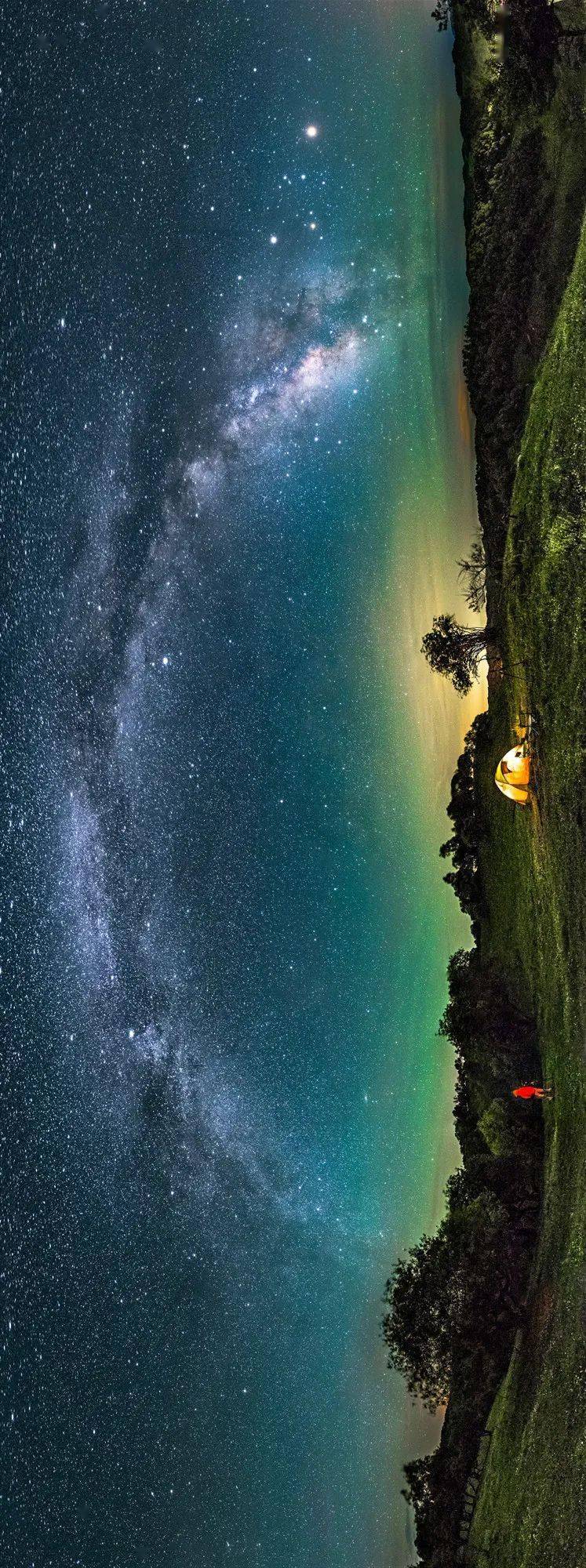 关山星空是赏月和数星星的不二之选满天的繁星和超级大月亮常常可见是