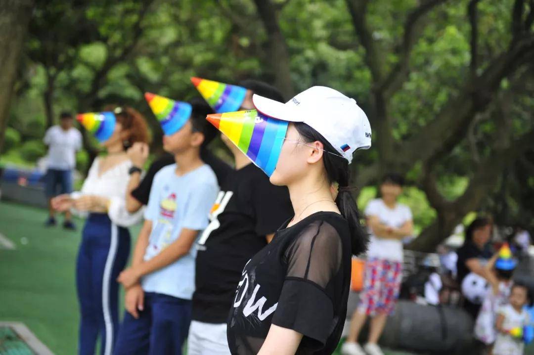 轰趴趣味团建如何玩?看这里神奇帽子派对游戏