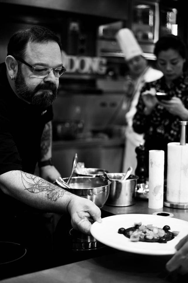 樱桃焦糖无花果酱黑松露长海鲜鲍鱼大董北京烤鸭代言人spokesperson