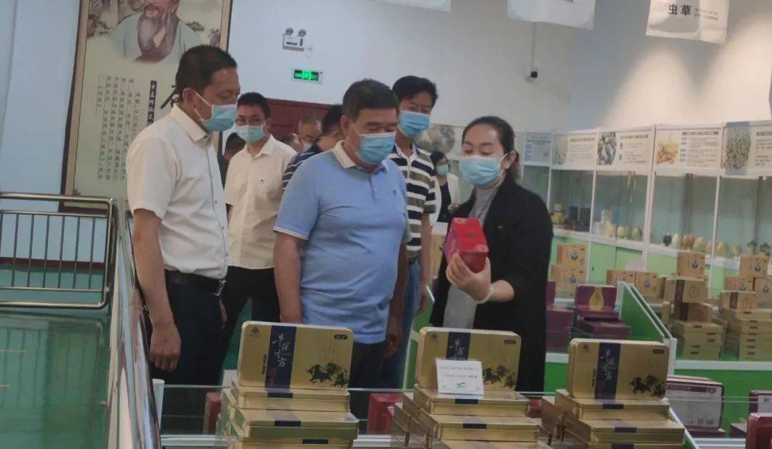 伊百盛生物工程有限公司,调研组了解到,作为目前中国最大的羊胎素专业