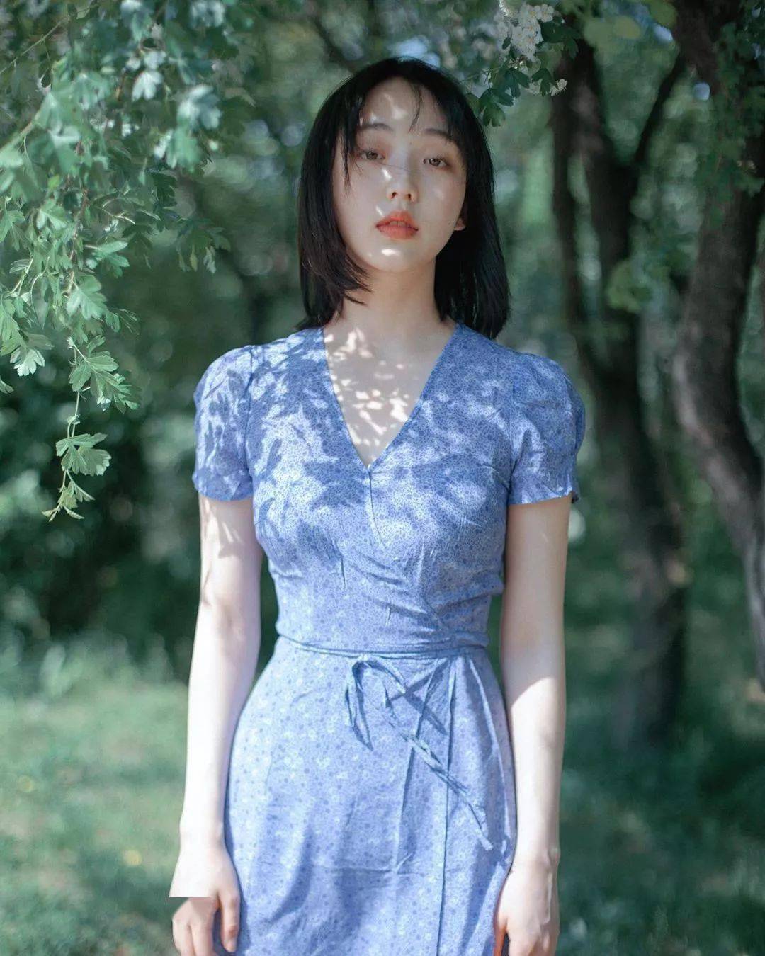 爆火的ins短发小姐姐太美了