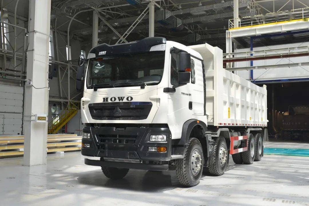 中国重汽潍柴机豪沃txwp10h400自卸车潍你而来