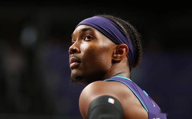 格雷厄姆脱胎换骨般的进步速度黄蜂的新王