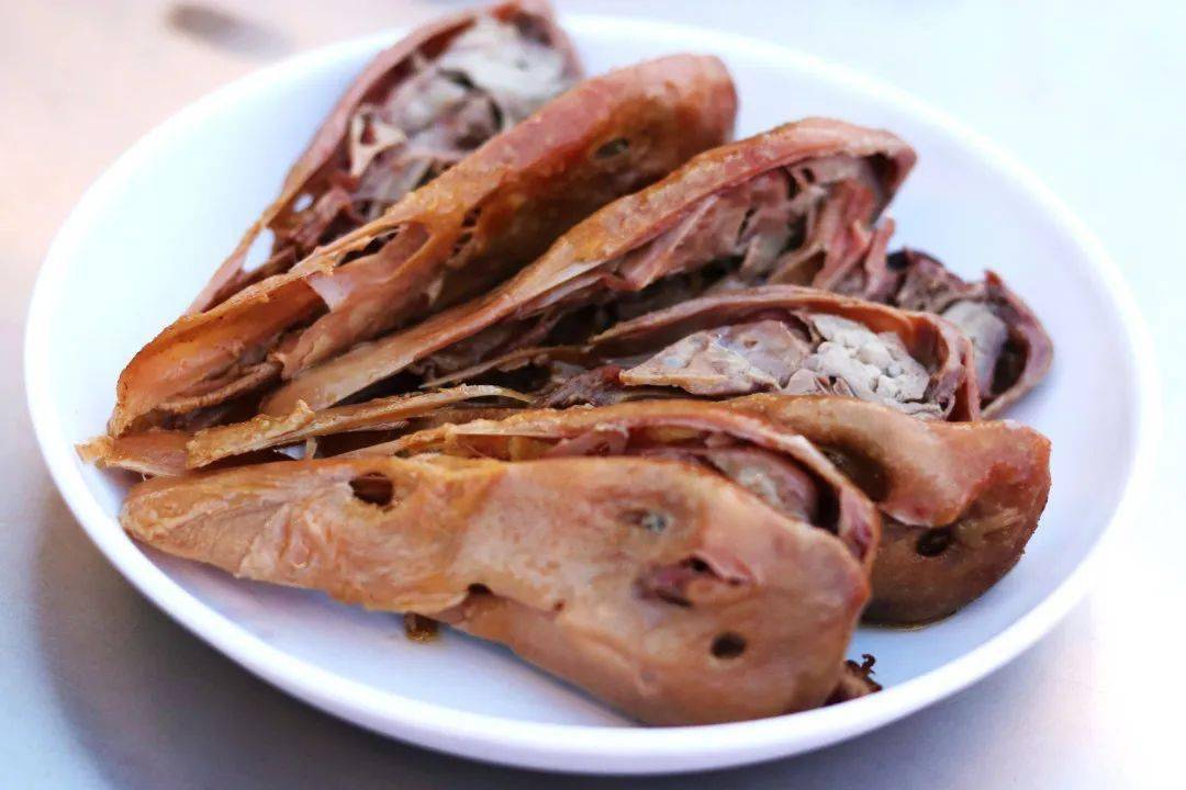 巩义臭味美食全吃过敬你是条汉子