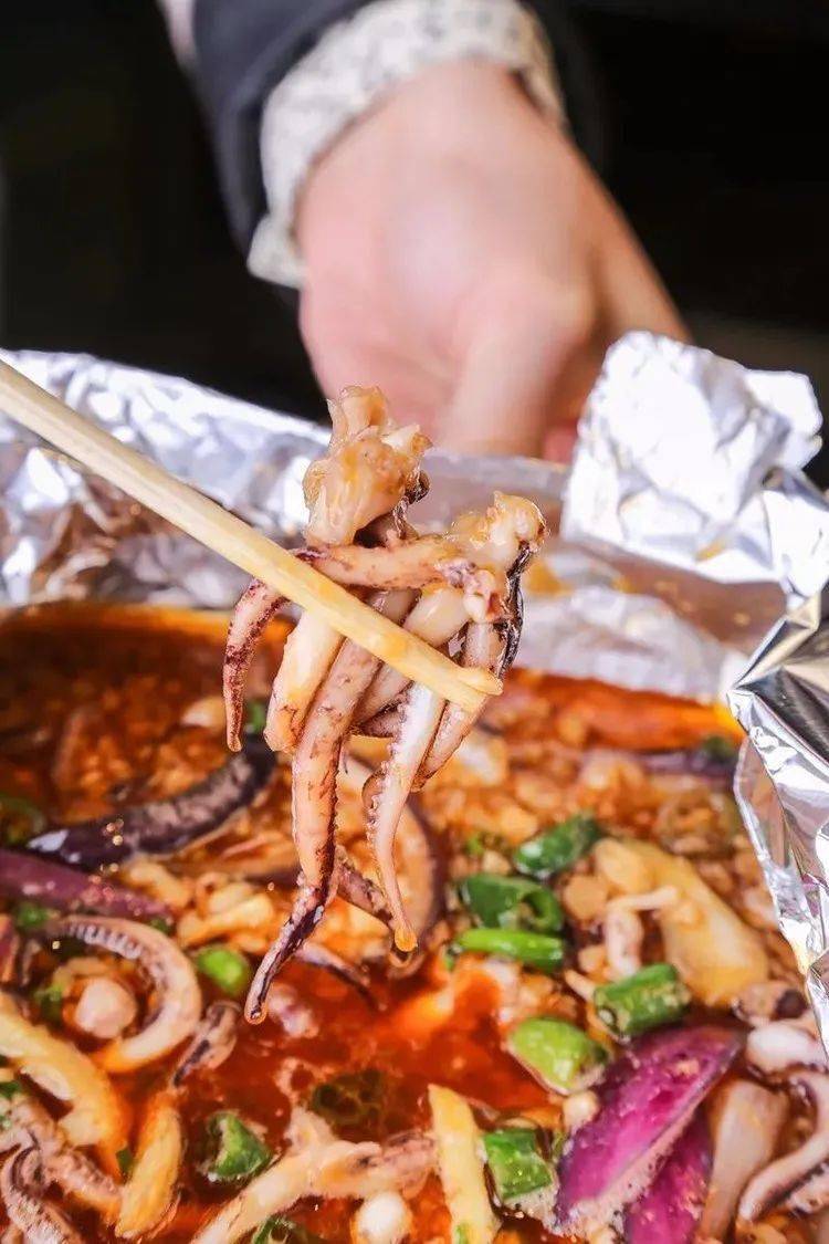 锡纸黄鱼,锡纸花蛤,锡纸爆香鱿鱼当之无愧的下酒神菜!