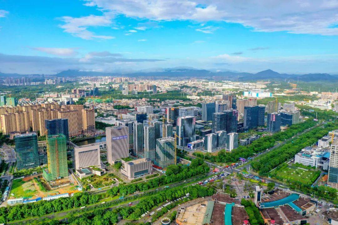 美爆了松山湖双彩虹刷屏