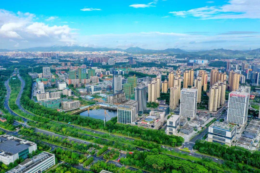 美爆了松山湖双彩虹刷屏