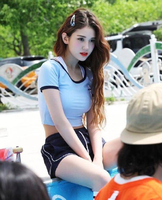 全昭弥太迷人了紧身运动衣好身材一览无余太惹眼了