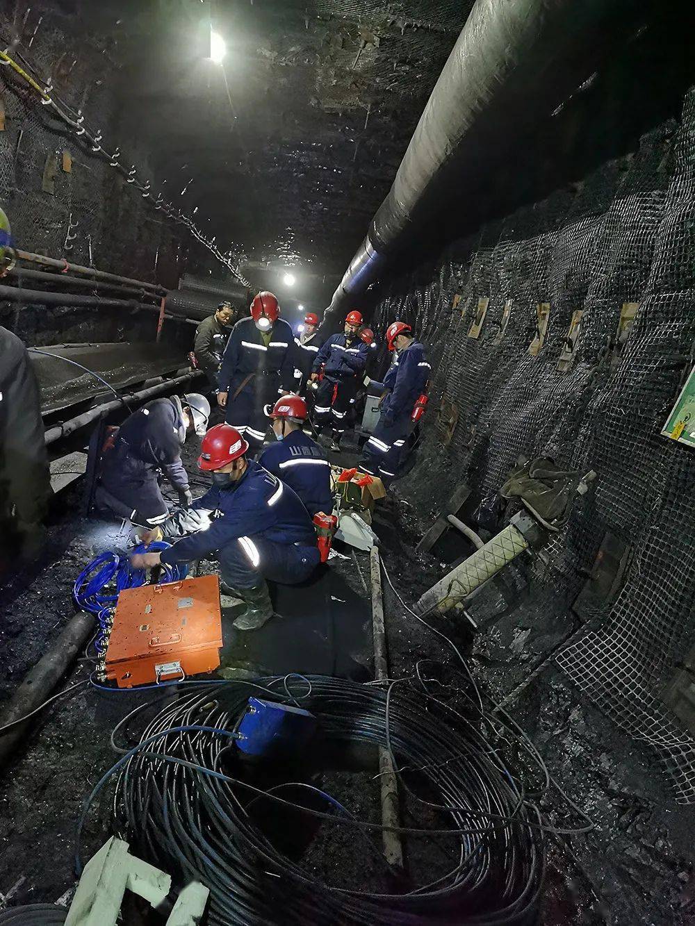 中国联通建成全国首个井下5g商用网络5g智能矿山解决方案步入规模化