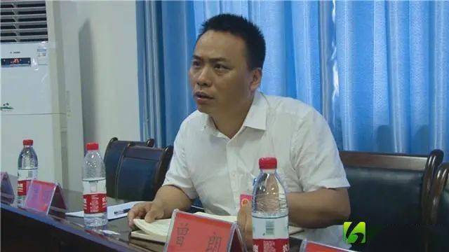 微洪江|【聚焦两会】张龚参加洪江市五届人大六次会议第二代表团讨论