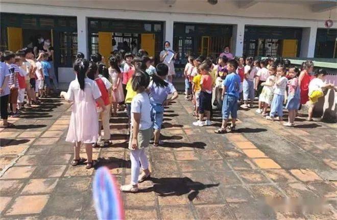 【安全教育】嘉裕幼儿园举行防汛应急演练