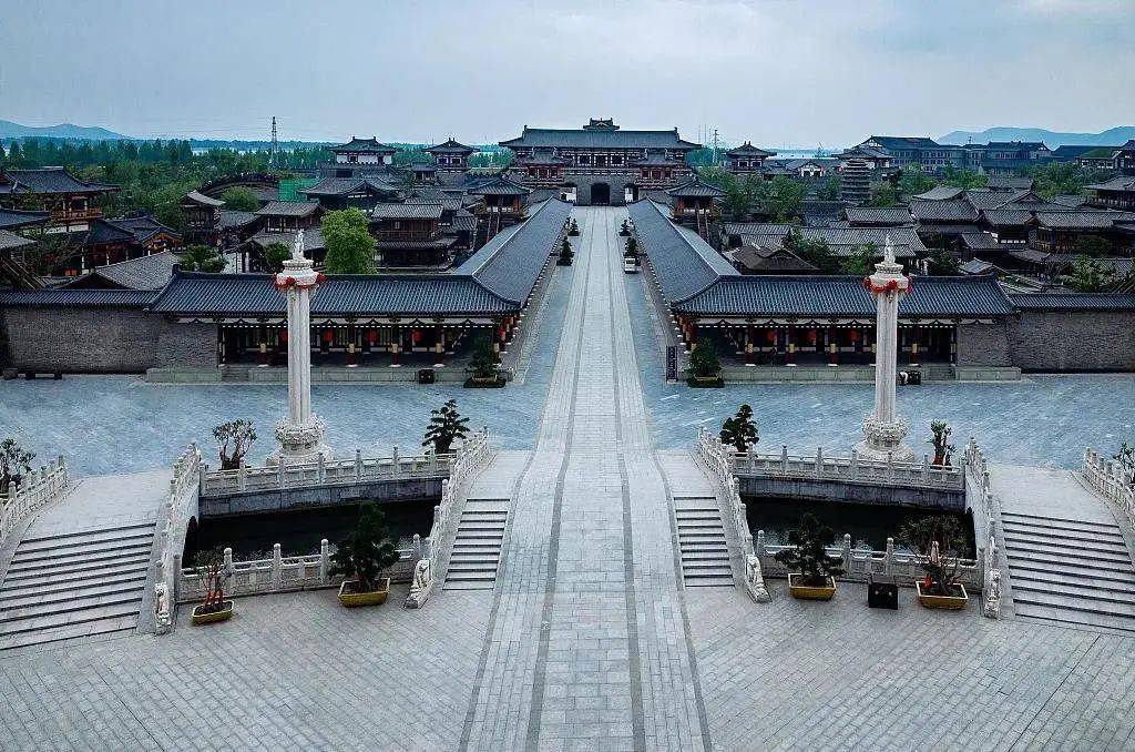 没有柏油路,雨天的长安城会泥泞不堪吗?_街道