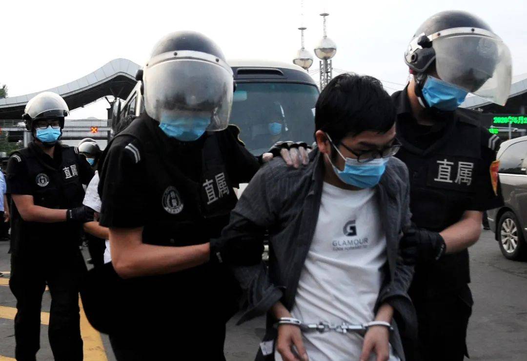 山西警方打掉一个特大跨境电信网络诈骗犯罪团伙(附现场视频)