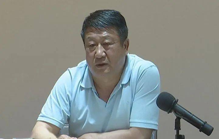 胡成东带队赴正蓝旗考察畜牧业养殖产业