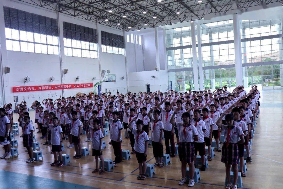 只争朝夕不负韶华临川实验学校2020届六年级毕业考试动员暨誓师大会