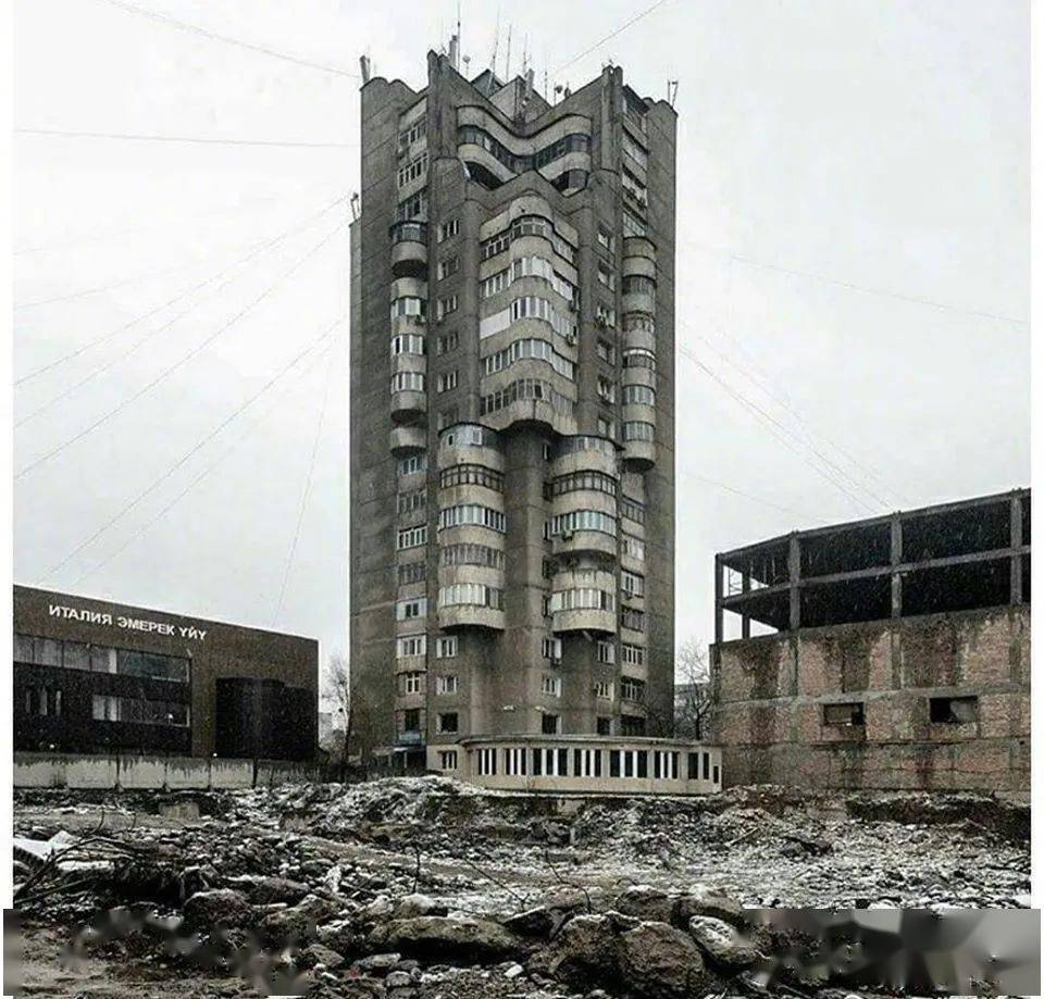 激进的前苏联建筑,如此遥远,又如此接近未来.