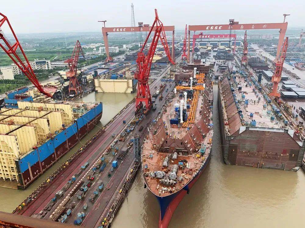 沪东中华长兴造船双坞联动再传捷报