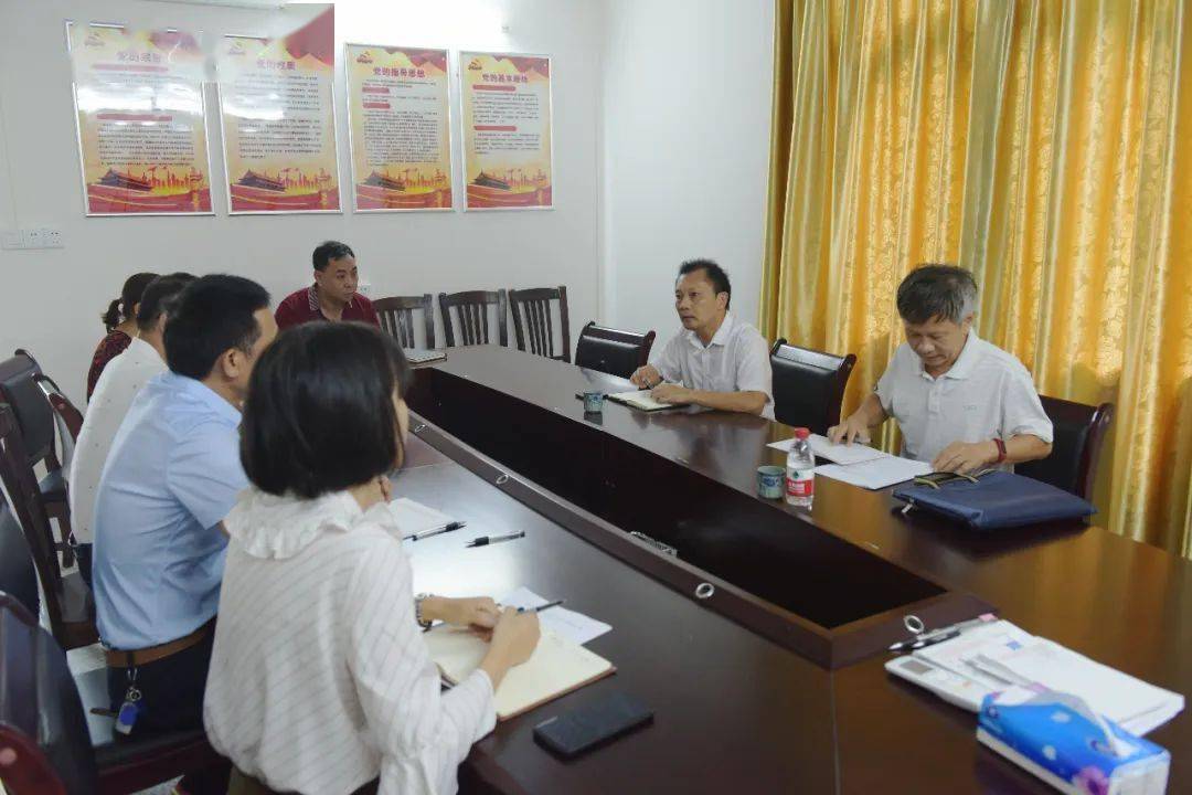 6月17日,市人大常委会党组成员,秘书长钟壬旺率队