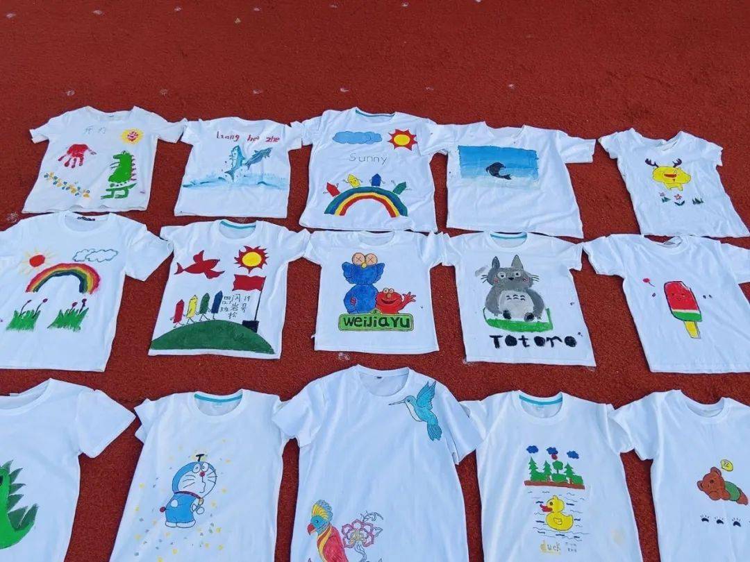 【永威小学】举行"童心童梦绘童年"——《手绘文化衫》美术创意活动