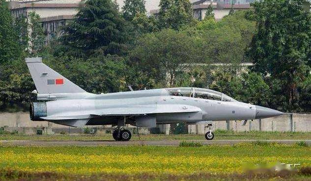 星月旗下的中国教员——巴基斯坦空军服役的中国教练机简史_歼教