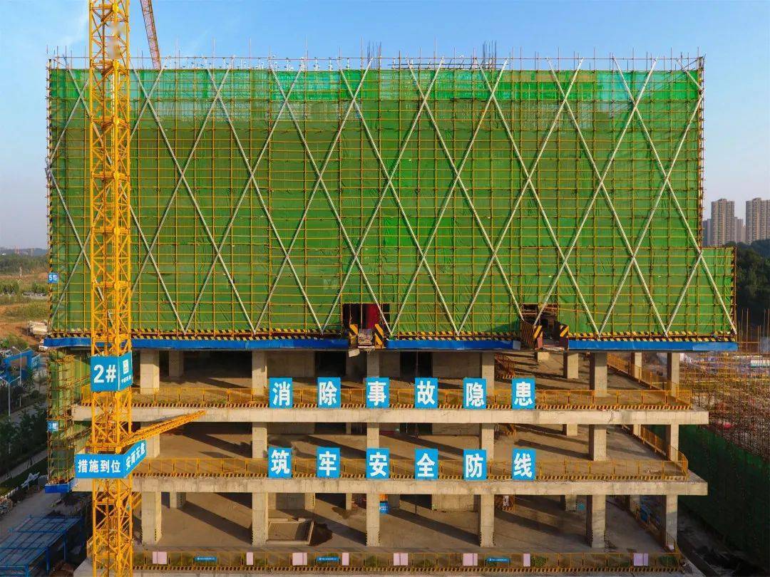 外架双钢管剪刀撑拆模作业区防护登高作业车墙柱成品防护定型化泵管