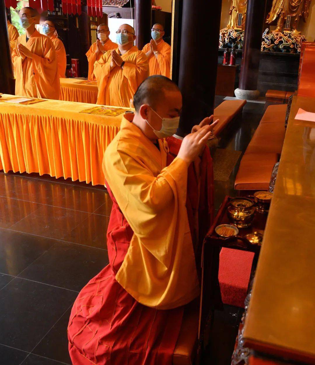 父亲节祈福公益法会 | 普愿佛陀慈光加持,天下所有父母师长吉祥安康!