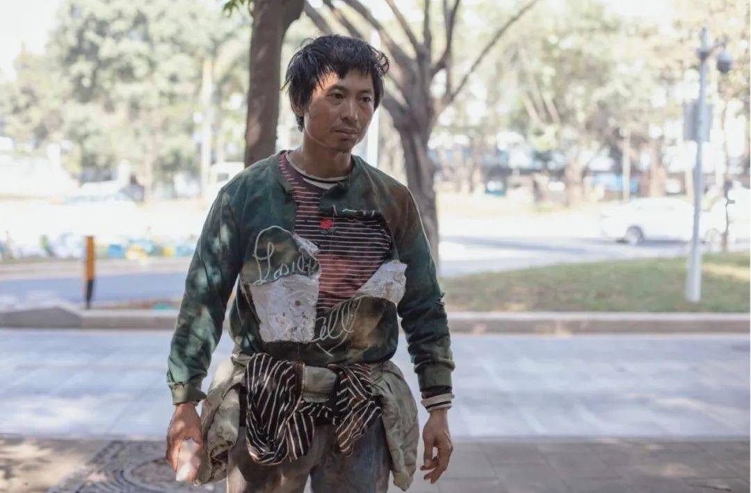 乔空间新展李燎近乡情怯