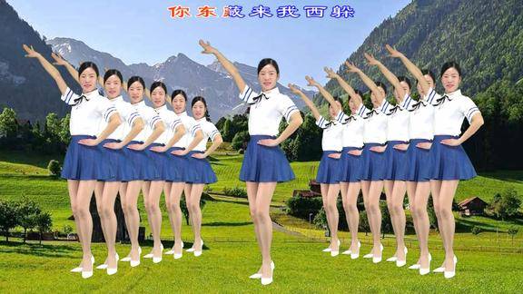 抖音最火手指舞红山果广场舞动作简洁大方