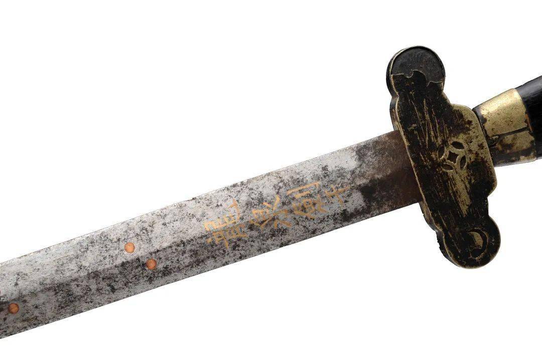 现代·听泉作者:徐定昌现代·铁胎仿官窑无纹花式洗作者: 李成汉