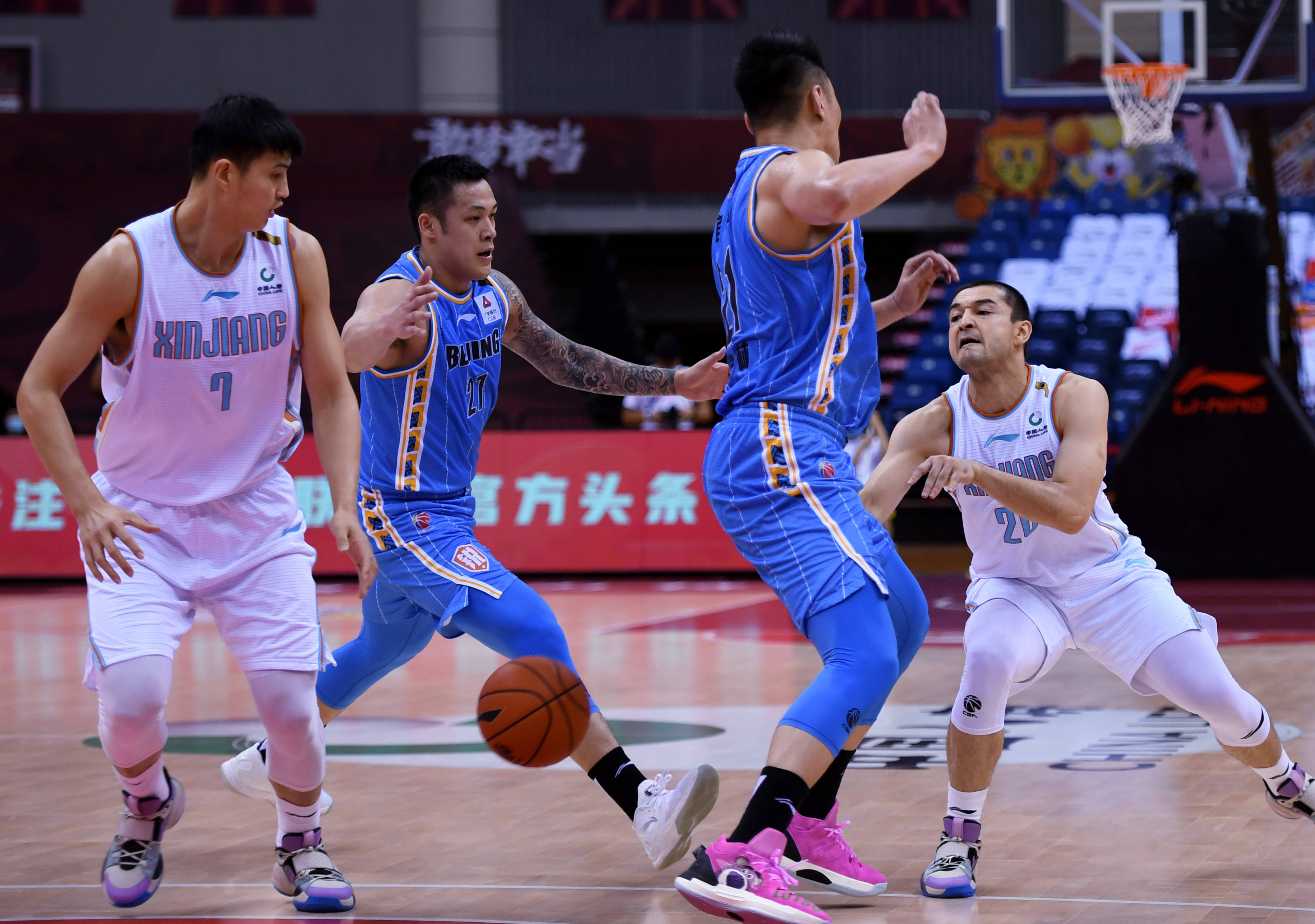 篮球——cba复赛第一阶段:新疆伊力特对阵北京首钢